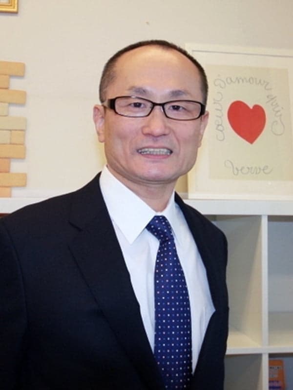 山口 教一