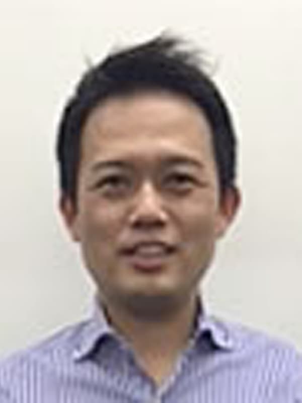 岸本 晃典