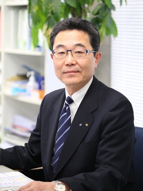 小松 靖之介