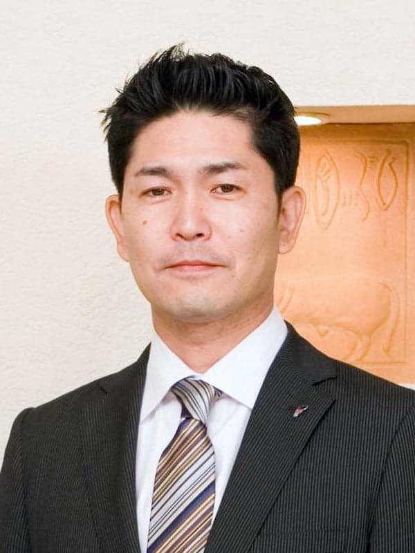 河野 孝雄
